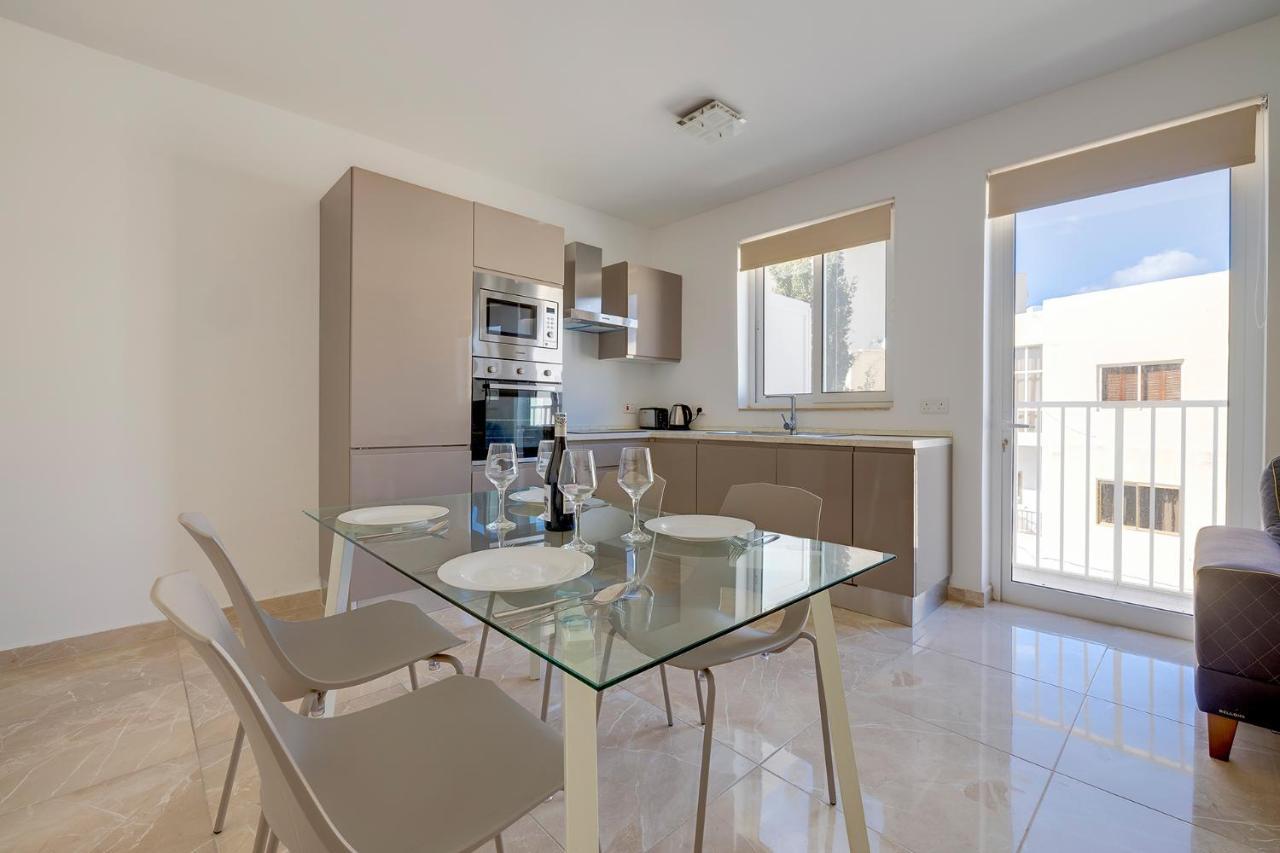 Modern 2Br Apartment In Central St Julian'S Saint Julian's Exterior photo